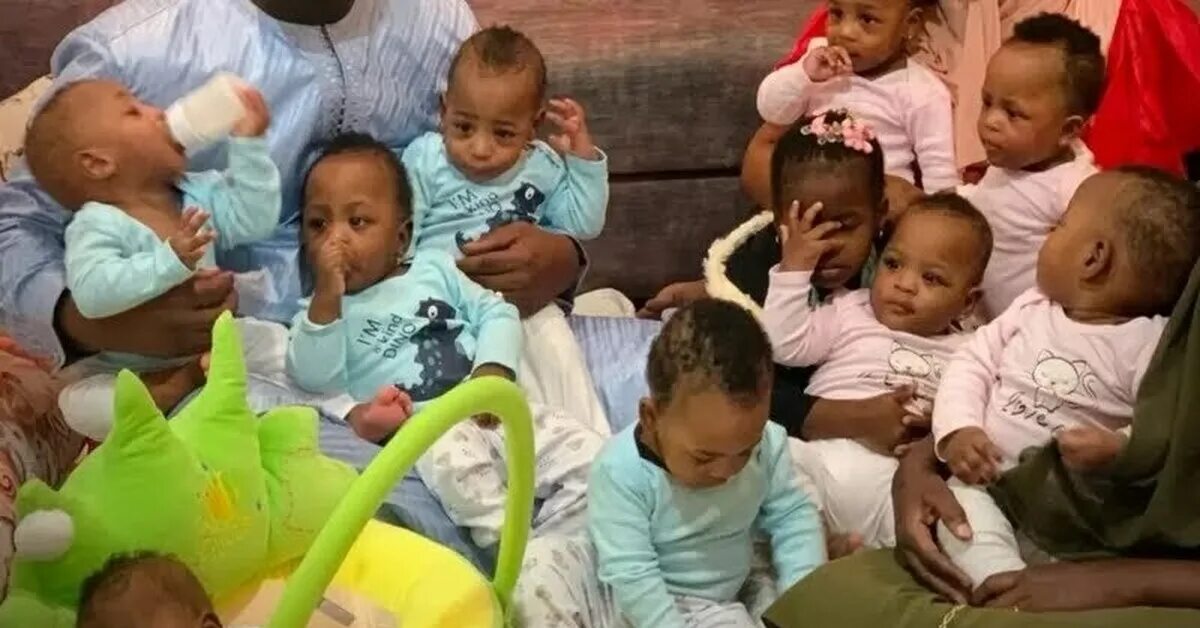 Разные близнецы. Однояйцевые (монозиготные) близнецы. Отличие близнецов от двойняшек. 9 января близнецы. Близнецы для презентации.