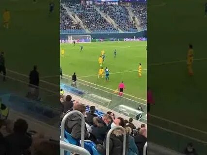 Дзюбу освистали болельщики