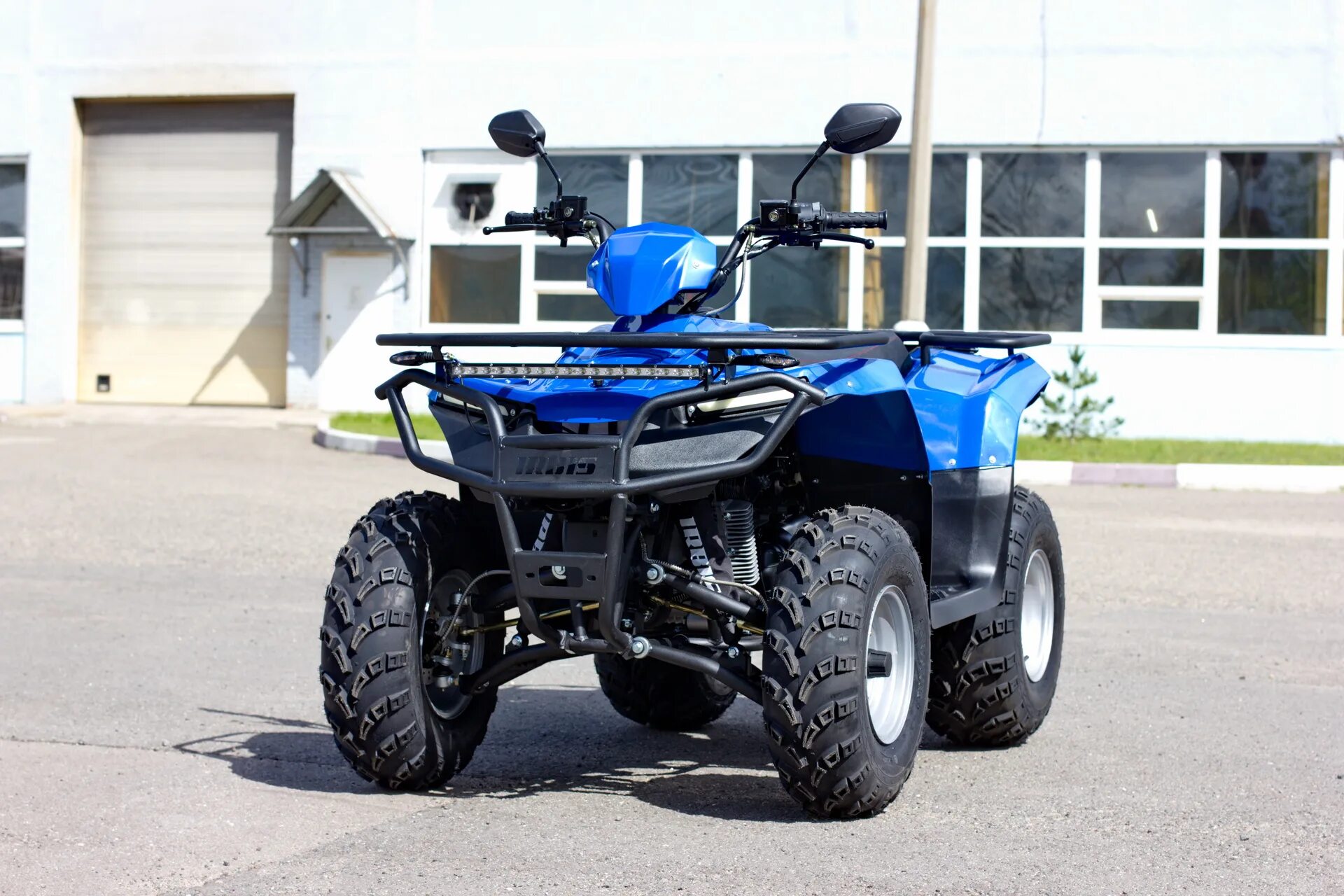 Квадроцикл люкс. Квадроцикл ирбис atv200u. квадроцикл подростковый irbis (ирбис) atv 200 синий. квадроцикл подростковый irbis (ирбис) atv 200 красный. motoland 150 atv квадроцикл синий.