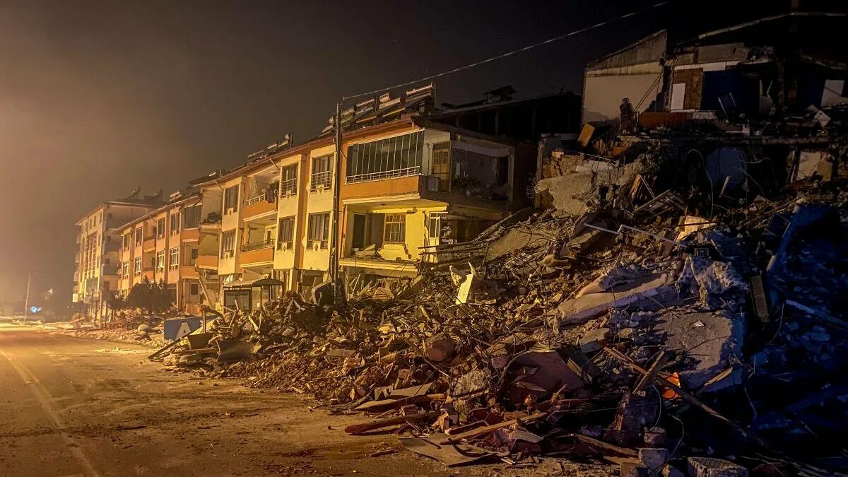 Землетрясение. Турция после землетрясения. Крупные землетрясения.