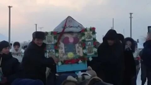 Гриша отдыхает у дедушки в деревне осиновка