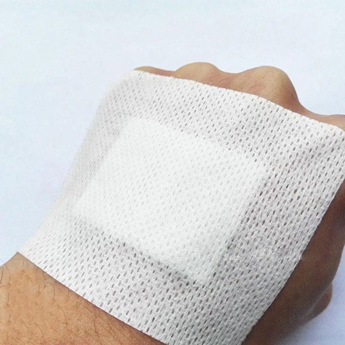 Лейкопластырь Adhesive wound Dressing 6*7. Лейкопластырь 10х10 Adhesive wound Dressing. Самоклеящаяся пластырная повязка 7*6 см стерильная. Компрессионная перевязочная повязка FCP 09 (12"). Пластырь для купания после операции