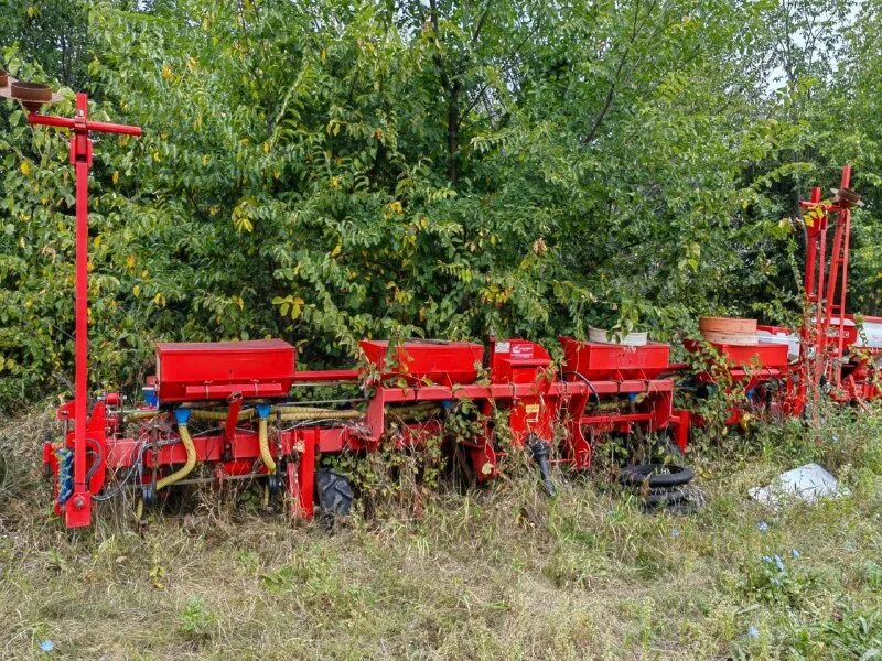 мтз 82 1995 красный. культиватор агросоюз аск-9.