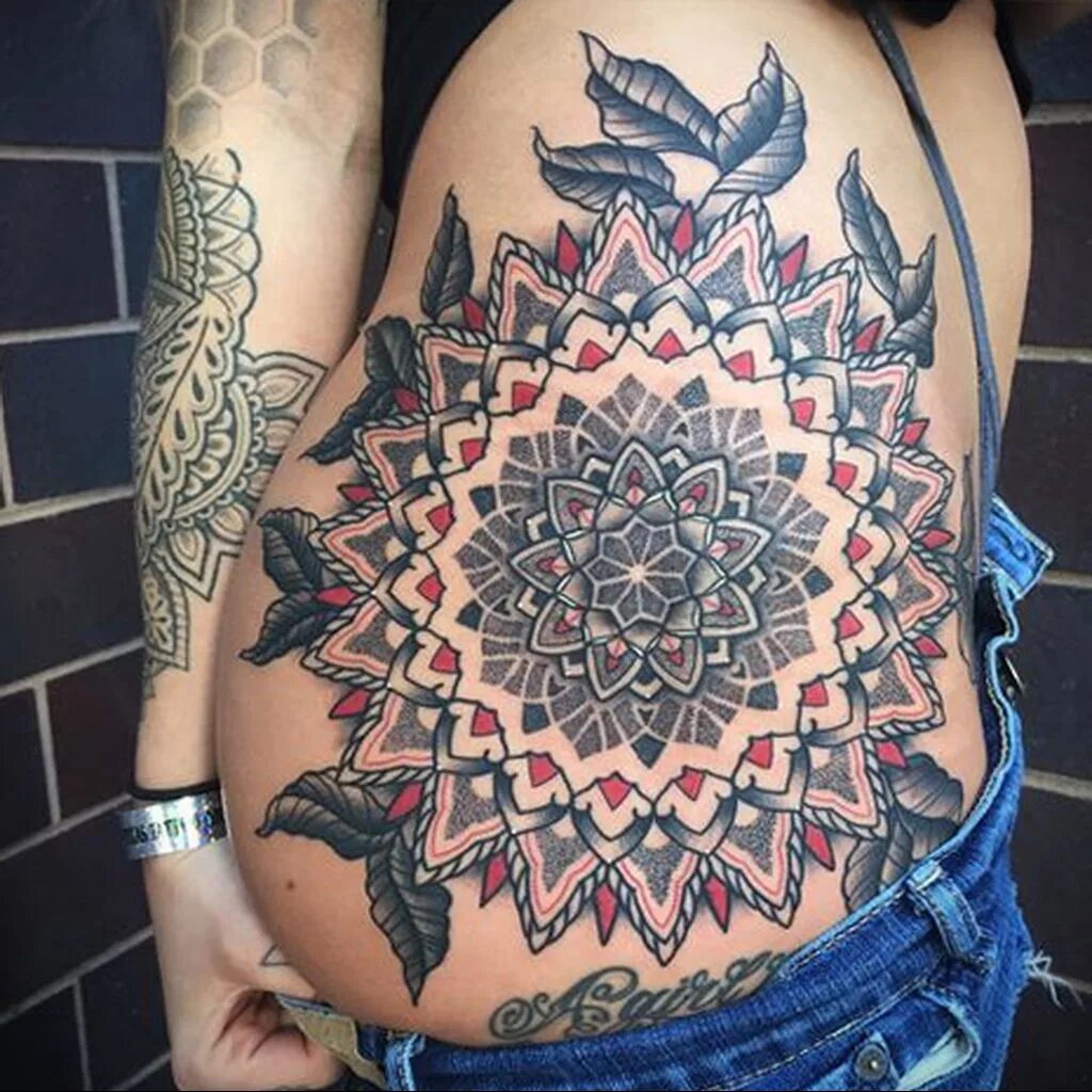 комбинезоны в стиле мандала. славянский оберег репейник тату. рану мандал фото. мандалы самые красивые тату. мандала алатырь тату.