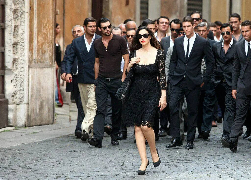 почему люди восхищаются. моника беллуччи муж. почему люди восхищаются. моника беллуччи итальянская семья. тим бертон и моника белуччи.