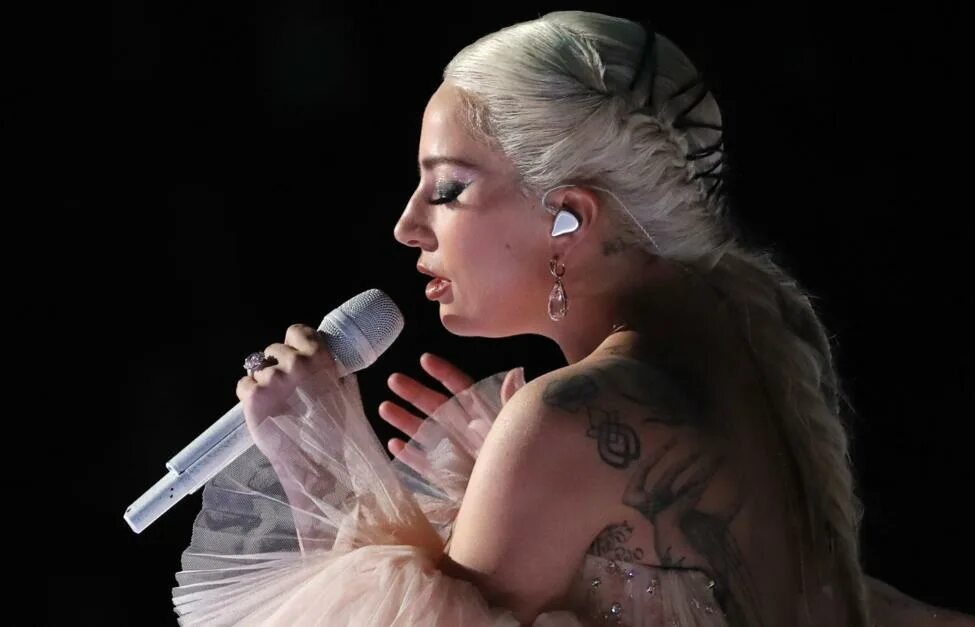 Lady gaga 2013. Леди гага дэнс. Gaga tour. Сценические костюмы леди гага. Леди гага джоанн.