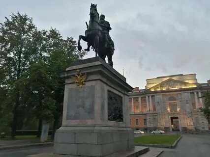 Памятник прадеду