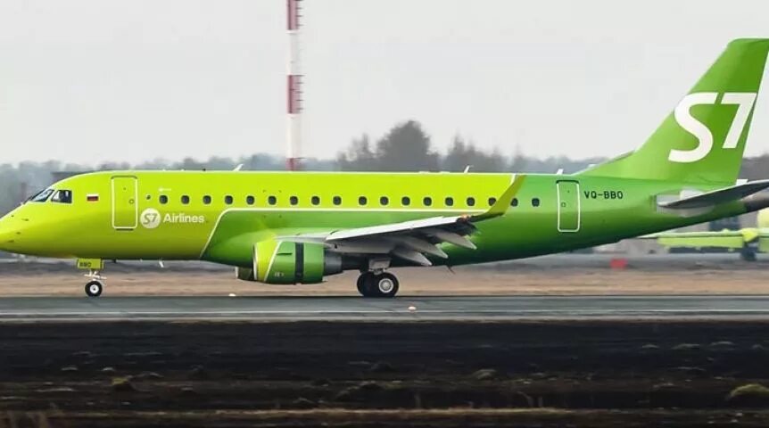 Embraer 170 s7. Самолет Embraer s7. Эмбраер 170. Самолёт Embraer 170 s7 салон.