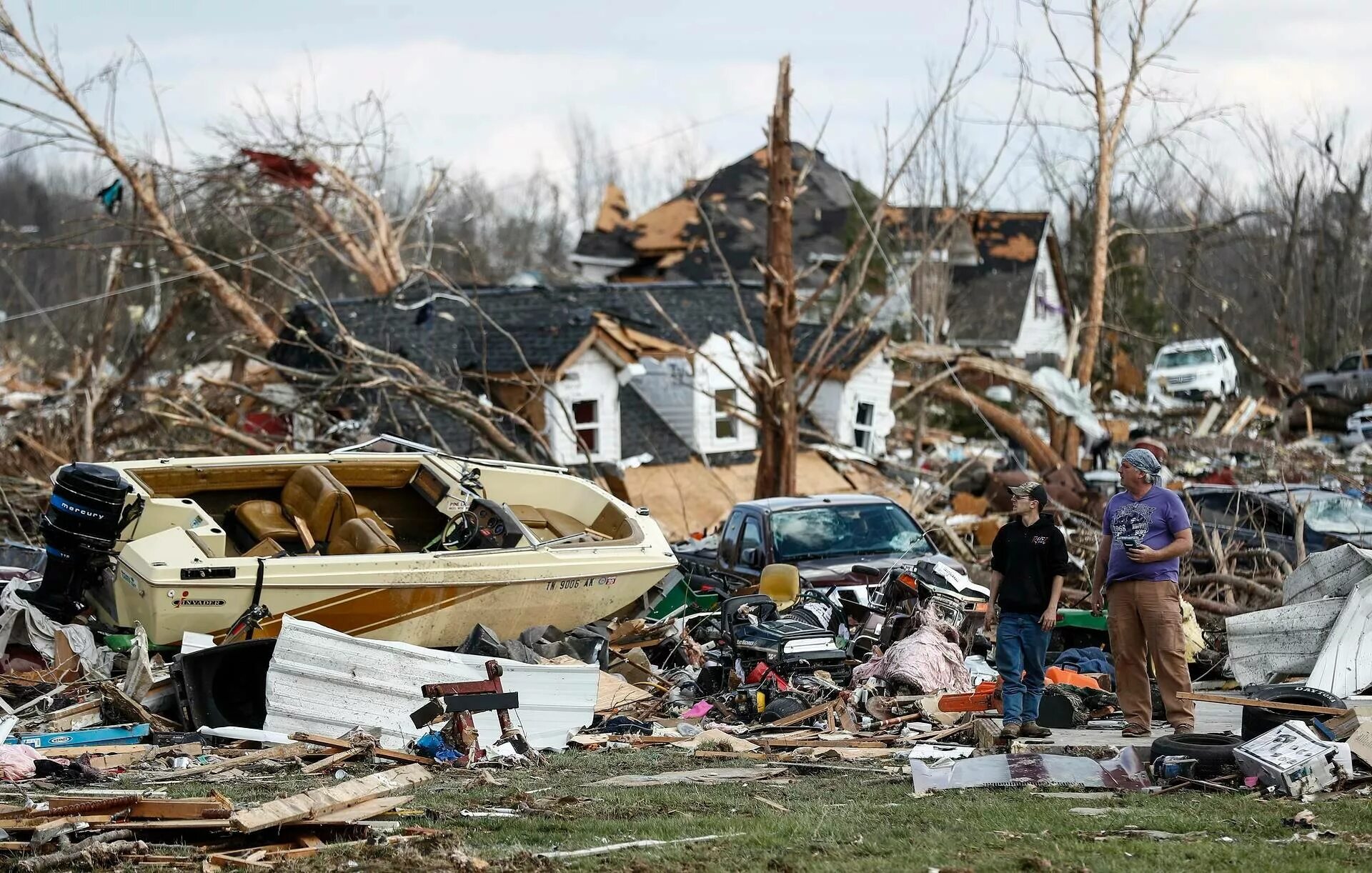 Natural disasters hurricane. Новый Орлеан ураган Катрина. США Торнадо 2020 в Теннесси. Торнадо Алабама. Торнадо в США март 2022.