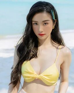 Sau một thời gian vắng bóng, "Hot girl Dota" Jun Vũ đã quay trở l...