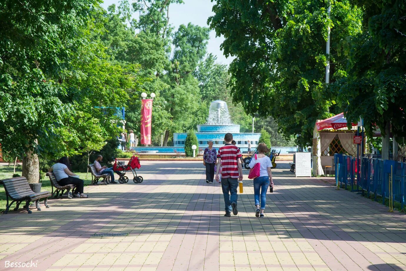 Майкоп Центральный парк. Парк Горького Майкоп. Городской парк культуры Майкоп. Город Майкоп парк Горпарк. Горпарк майкоп