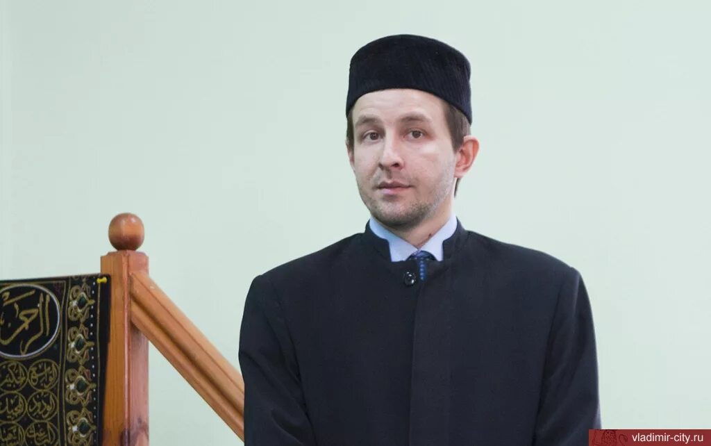 Имам хатыб. Азат хазрат. азат мунавиров владимир. имам-мухтасиб азат хазрат мунавиров. гатин азат габдуллович имам хазрат.
