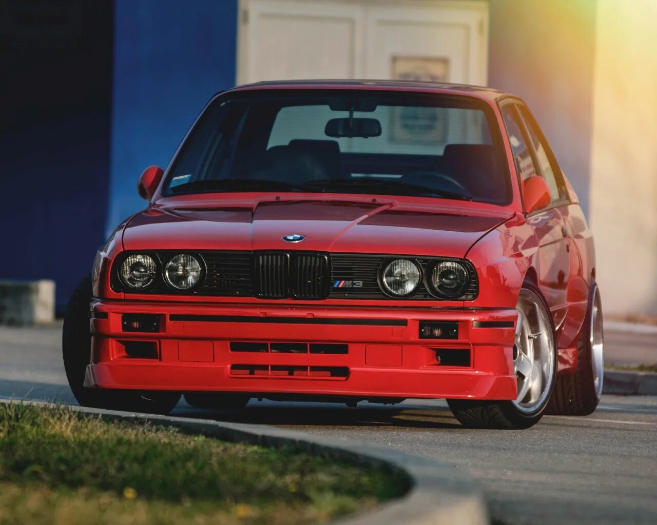Картинка е30 клуба прикол. Bmw e30 цвета. Bmw 3 e21. Bmw m3 e30 coupe. Bmw m5 e30.