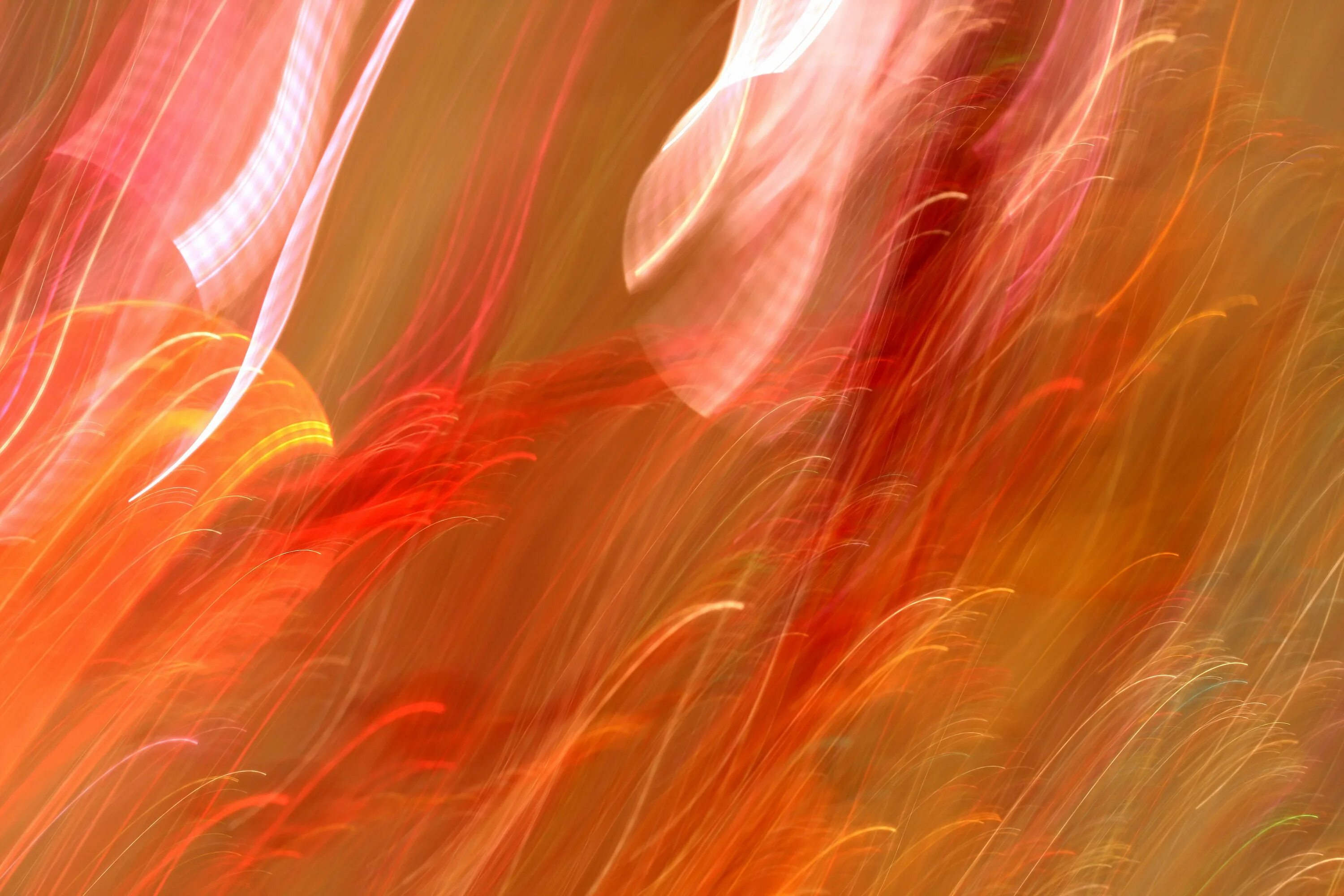 Солнечные блики. Нейтральный фон. Коричневый градиент. Абстракция с желтым цветом. Бежевый фон.