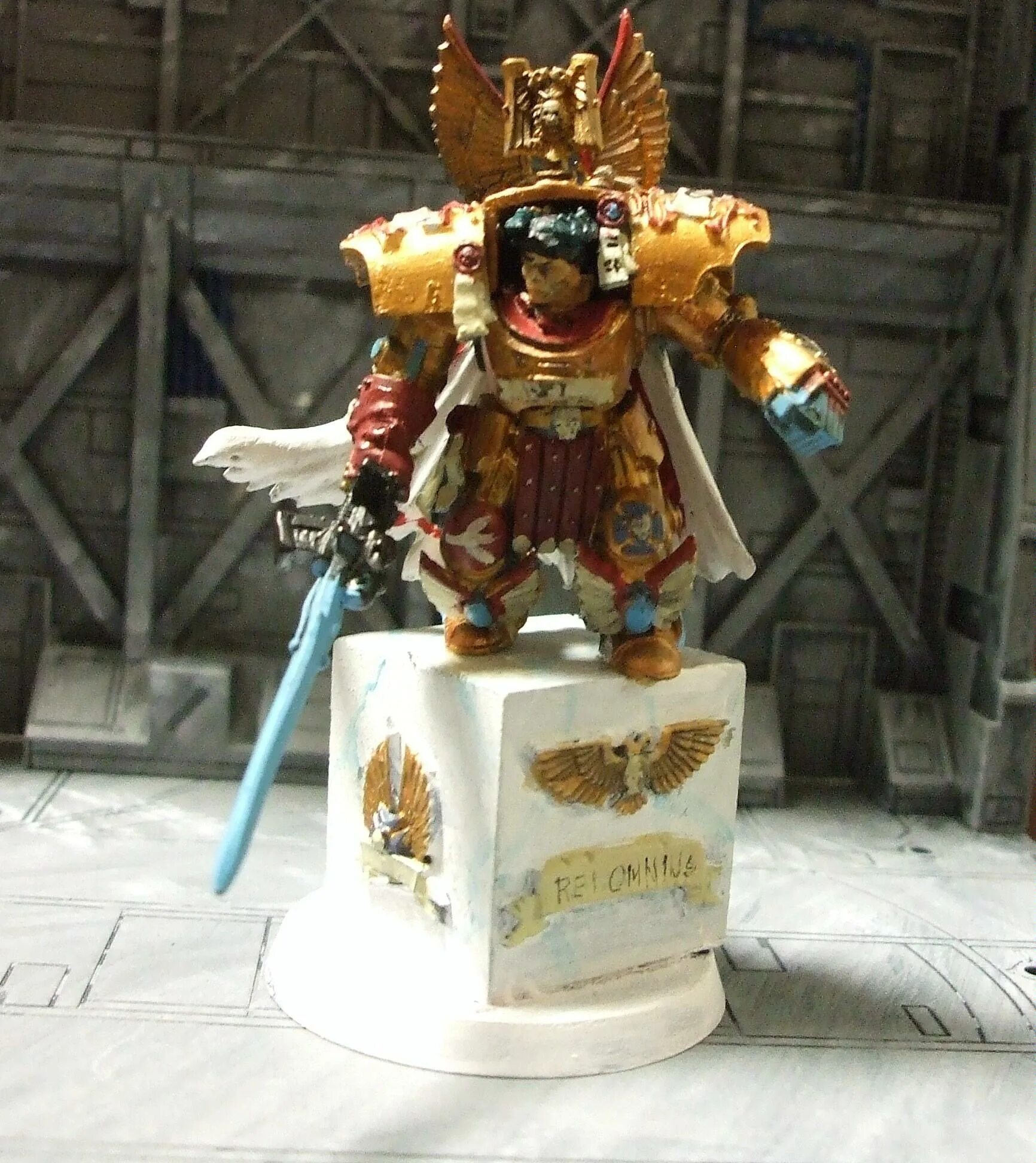 Бог император кот. The holy emperor. Warhammer император человечества. Император вархаммер 40к. Кот император человечества.