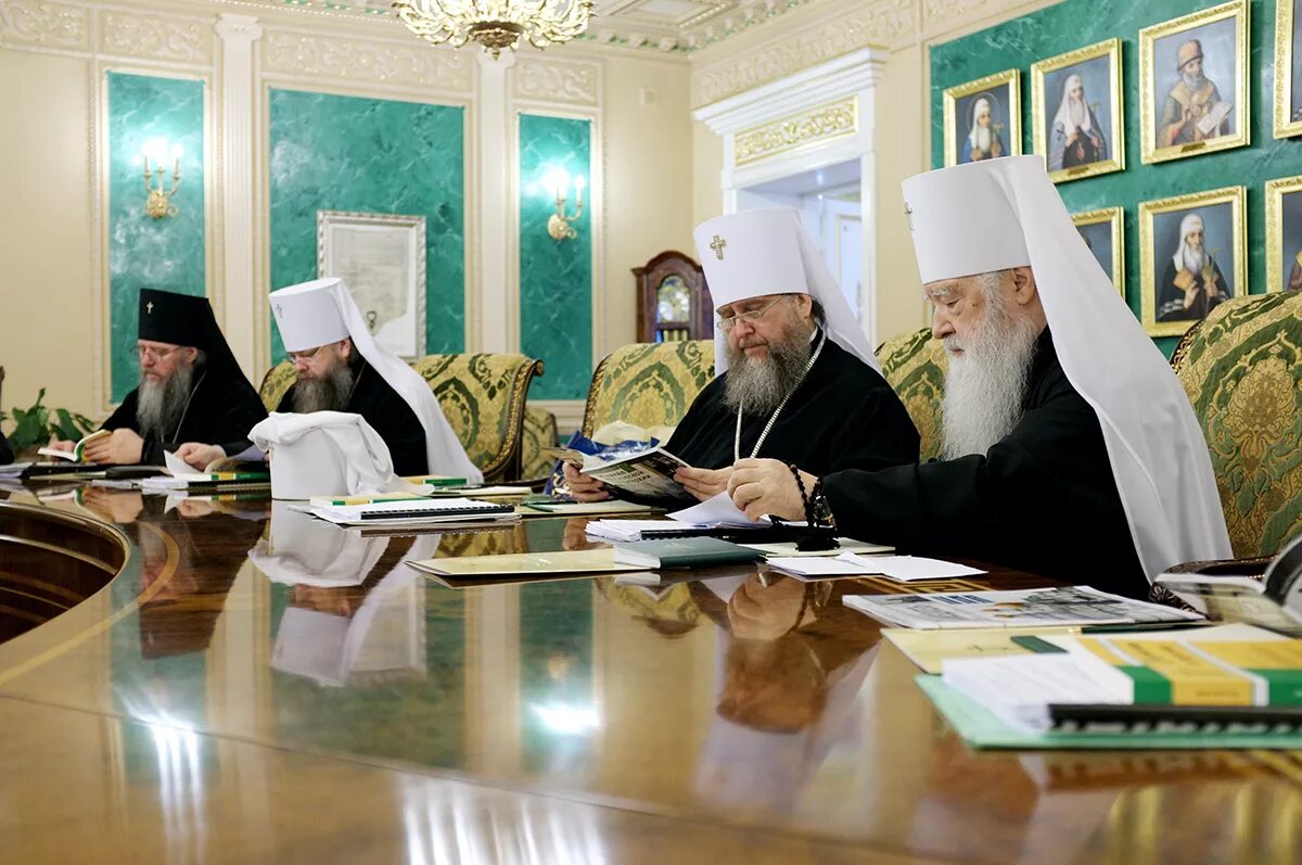 Зарубежная церковь московского патриархата синод. Святейший синод рпц. Заседание священного синода в даниловом монастыре. Определения священного синода. Собора епископов — священного синода.