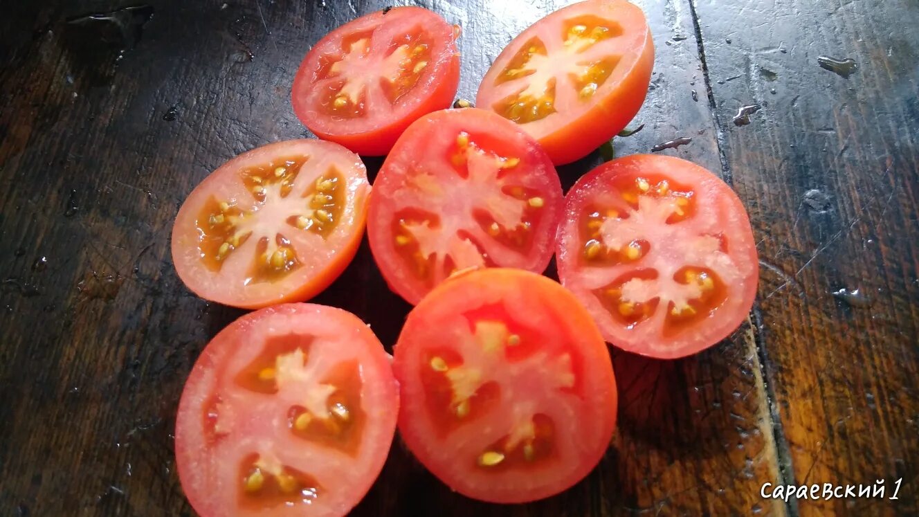Супер томат сараева. Сараев томаты. Сараев томаты. Сараев томаты. Сараев томаты.