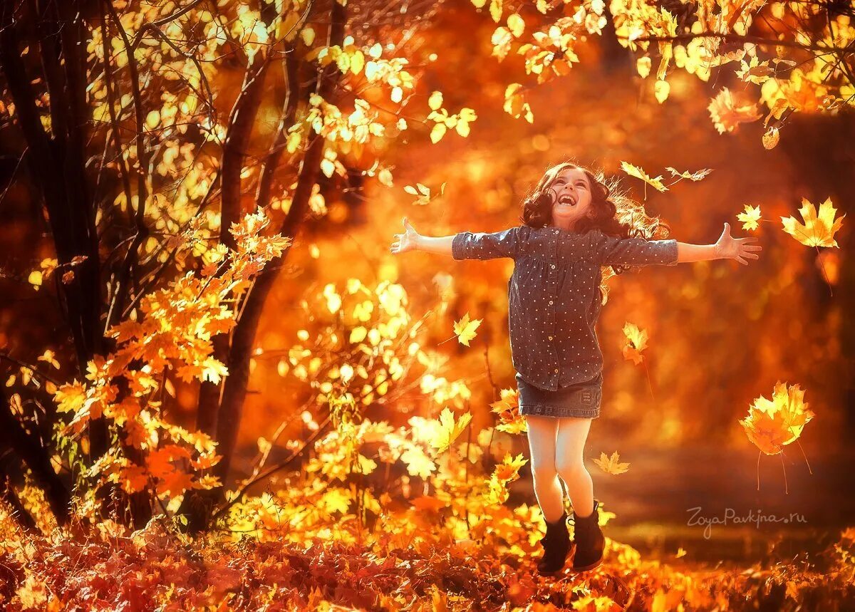 Счастливой осени. Дети и природа. Осенние фотосессии на природе оригинальные. Радостная осень. Радость жизни.