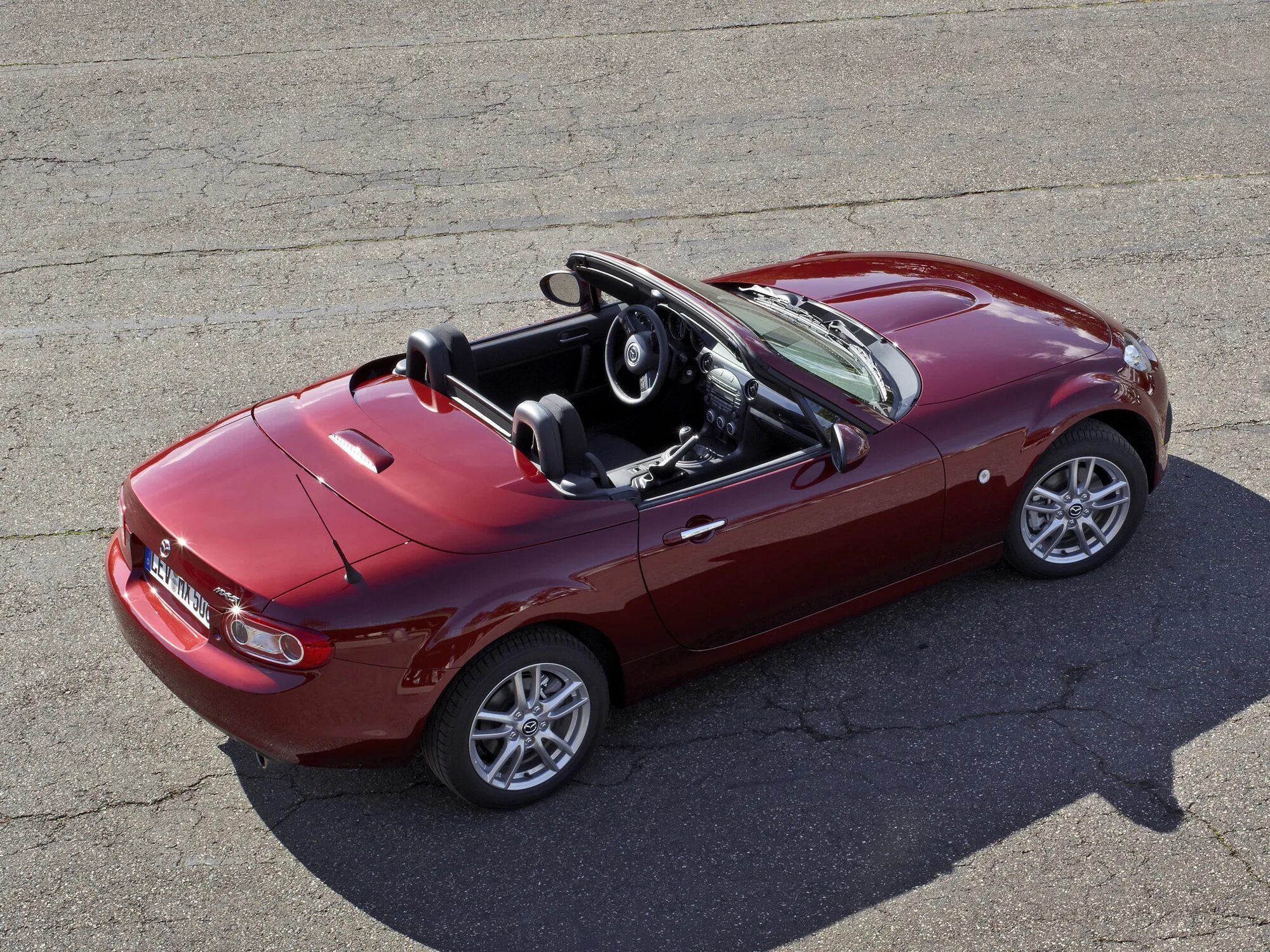 Mazda mx купить. Mazda MX-5 Roadster. Mazda MX-5 Roadster 2015. Mazda mx5 III. Mazda MX-5 2013.