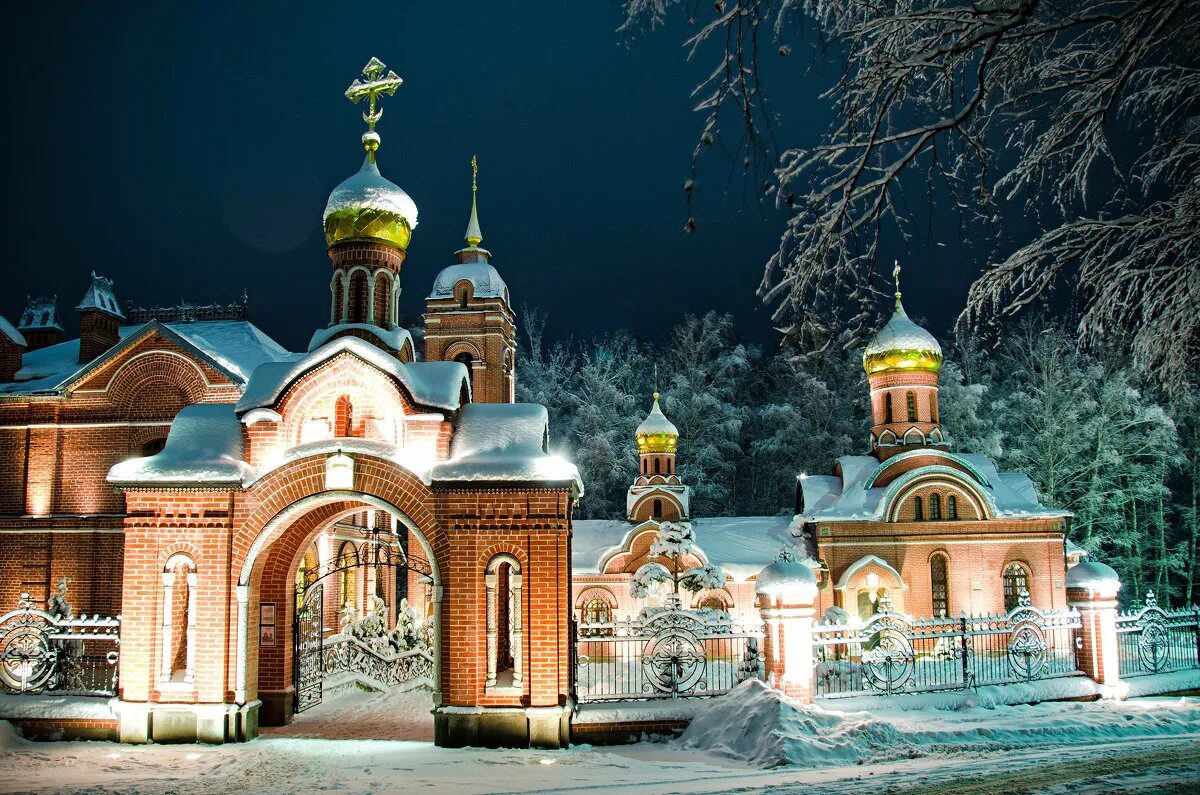 Храм михаила архангела город пущино. Пущино. Церковь пущино. Церковь пущино. Церковь в пущино московской области.