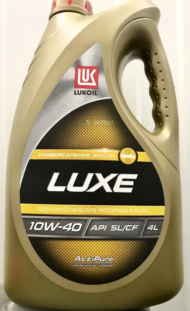 Lukoil Luxe 10w-40. Масло Лукойл Люкс 10w 40 полусинтетика. Лукоил лукс масло моторорное 10-40. Лукойл Люкс 10 w40 ЫД са. Масло 10w 40 api sl cf