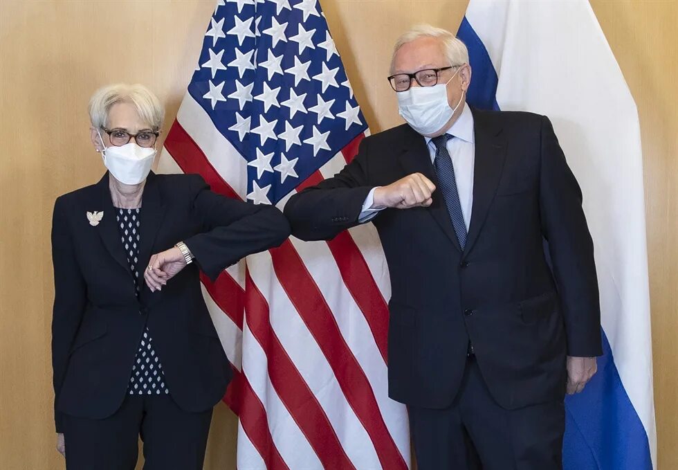 Переговоры в америке. Сша договорились. Сша договорились. Российско американские переговоры. Сша договорились.