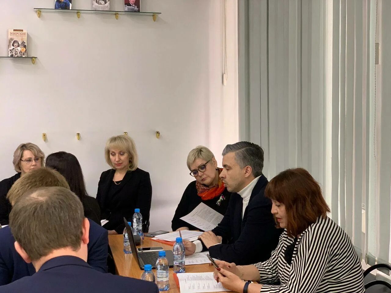 эмблема красноярска. красноярск ул новосибирская 9а. агорав мидерландав школаю. сообщества красноярск. работа общественная палата.