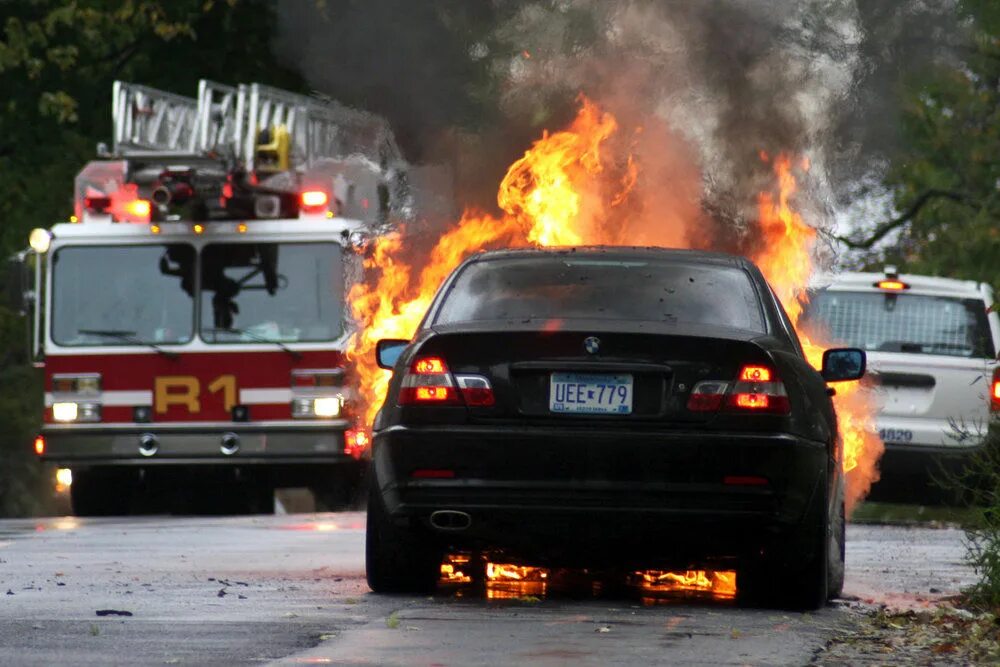 BMW Fire. BMW with Fire. Включи огонь машину