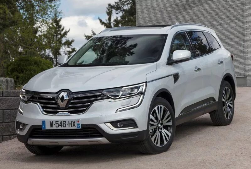 Рено 2017 год. Фара Колеос 2017. Renault KOLEOS автомобили Франции. Реклама Рено Колеос. Рено Колеос 2021 auto ru купить.