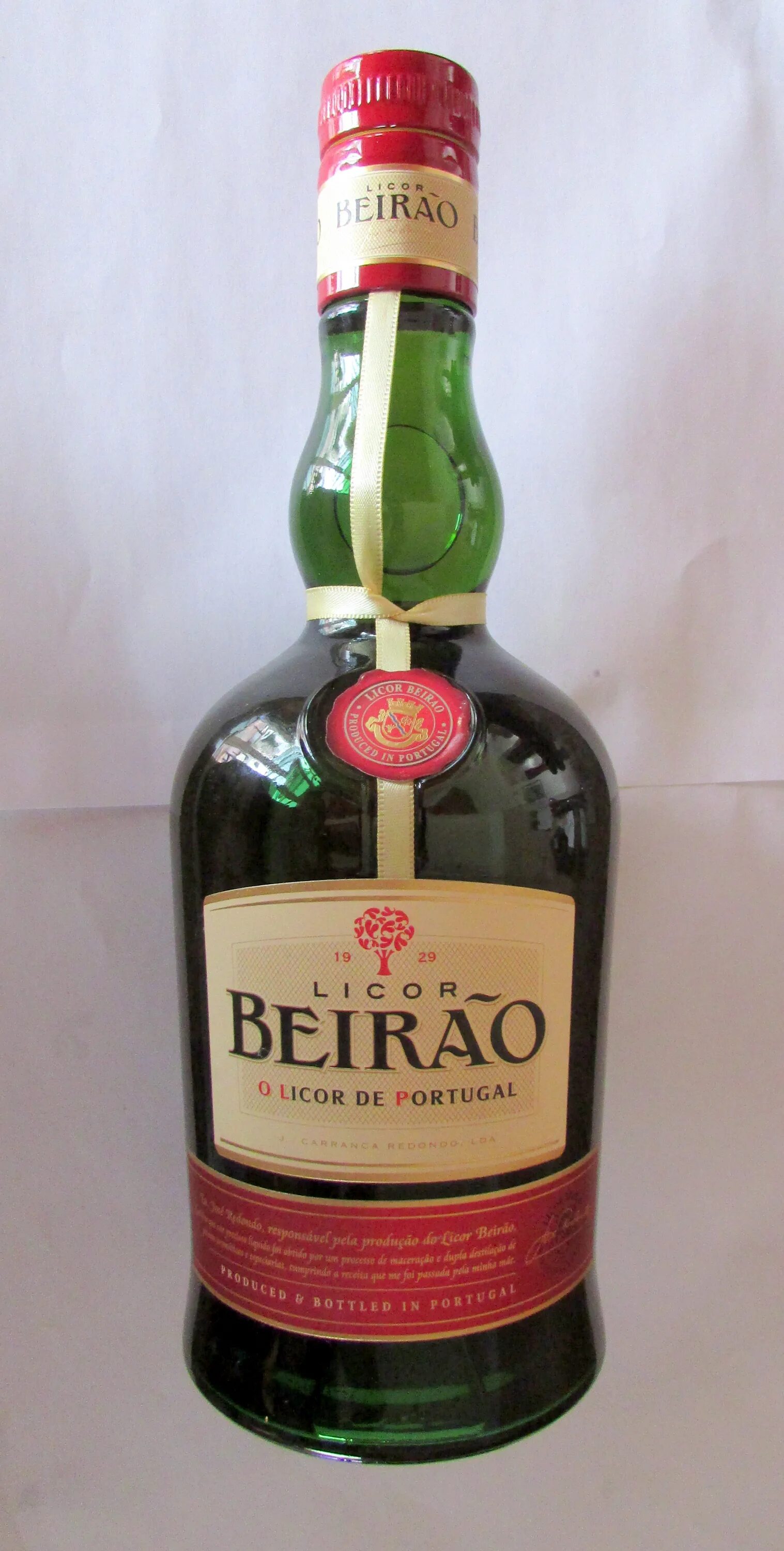 Beirao ликер. Португальский ликер Beirao. Beirao ликер Португалия. Португальский ликер Жинжинья. Ликеры португалии