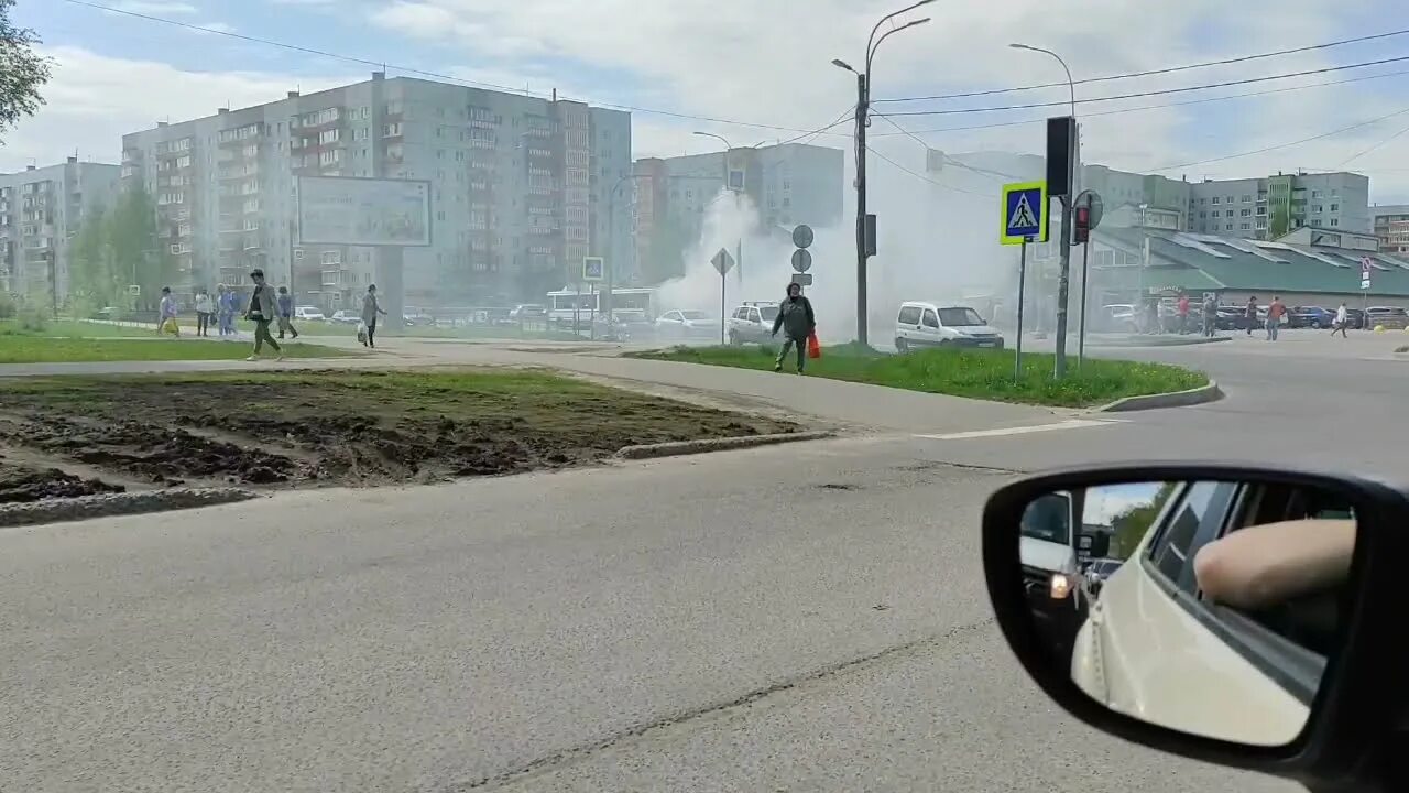 Великий новгород остановиться. Кочетовский рынок Великий Новгород. ДТП на Кочетова Великий Новгород. ЧП 53 регион Великий Новгород.