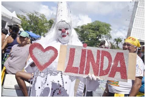 Munguzá do Zuza e Bacalhau do Batata - Carnaval 2013 (8498122726).jpg. 