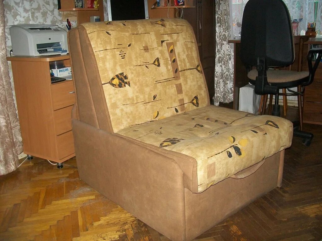 Купить приму спб. Кресло кровать. Тахта кресло-кровать. Советское кресло кровать. Необычные кресла кровати.