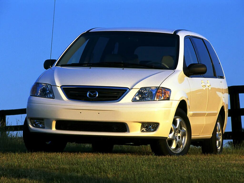 Мазда мпв поколения. Mazda MPV 1999. Mazda MPV 2002. Mazda MPV 2000 - 2006. Mazda MPV 2000.