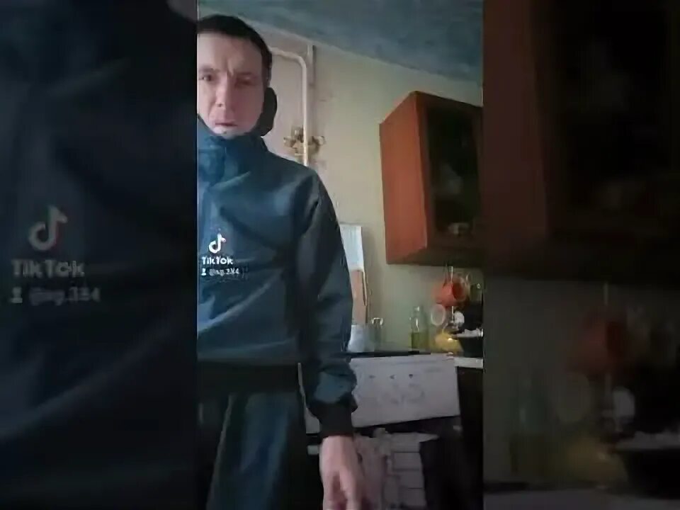 Песня парень холостой. Неженатый мужчина. Песня парней так много холостых на улицах. Холостой мужчина картинки. Холостой картинка.