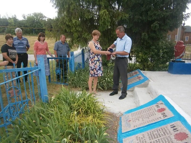 Памятники села валуйчик. Памятники села валуйчик. Село старокожево белгородская область. Белгородская область станция растрижено. Село валуйчик белгородской обл.