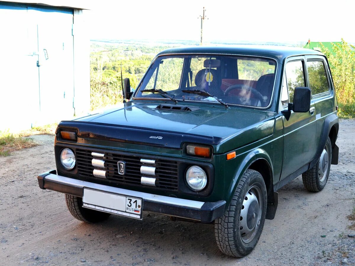 Б у нива барнауле. Нива машина 1988. Беларусь 2121. Машина Нива БЭУШНАЯ. Авито машины Нива.