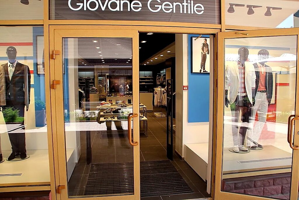 одежда внуково аутлет. одежда внуково аутлет. деревня аутлет внуково. внуково аутлет виладж. аутлет внуково магазины одежды.