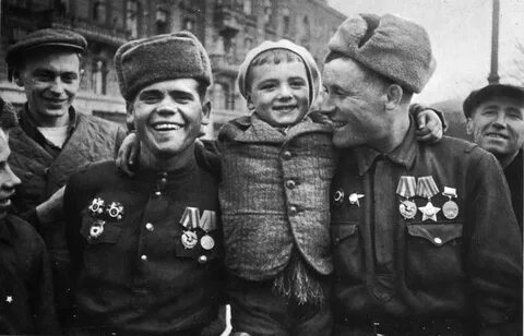 15 апреля 1944 года
