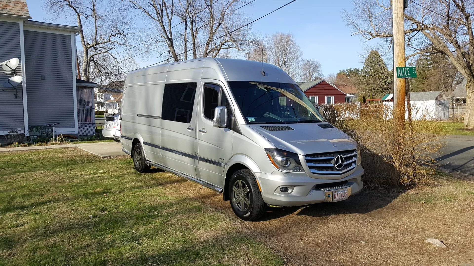 Купить мерседес спринтер бу авито в россии. Mercedes-Benz Sprinter (2g). Mercedes-Benz Sprinter 2. Mercedes Sprinter 2014. Мерседес Спринтер 200.