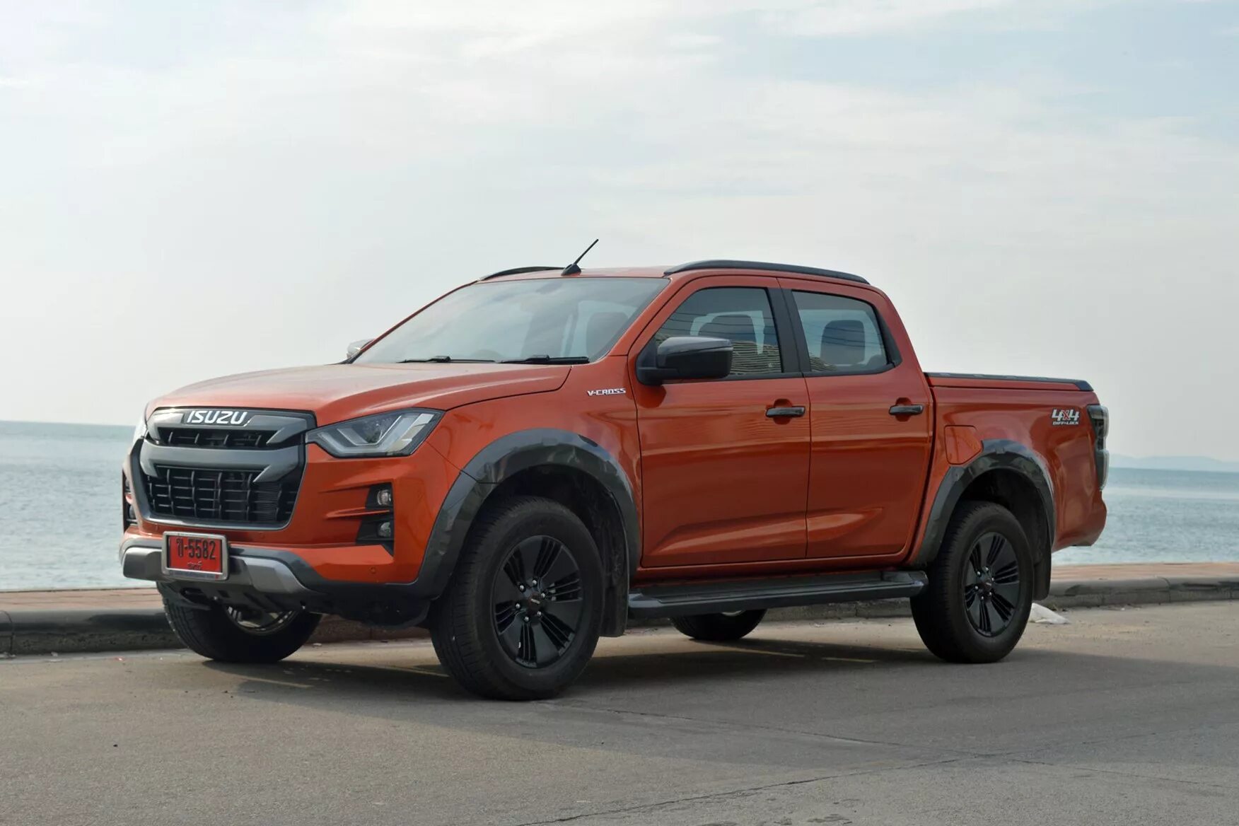 Ди макс. Isuzu d-Max 2021. Isuzu d-Max 2022. Исузу d Max 2021. Isuzu d-Max 2020.