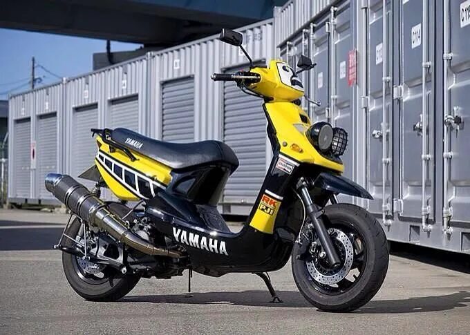 Yamaha bws 100. Ямаха БВС 100. Скутер Ямаха БВС 100. Мопед Ямаха BWS 100. Yamaha BWS 100 Custom.