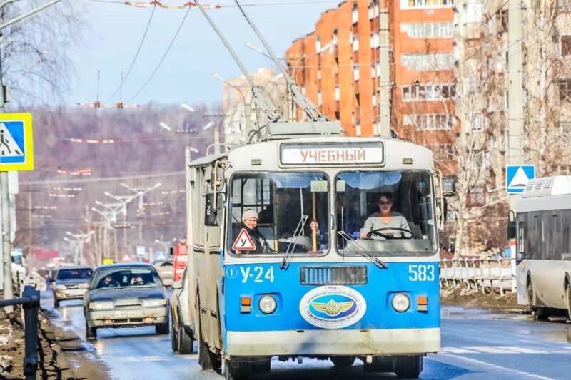 Троллейбус 15 время. Маршрут 10 троллейбуса Чебоксары. Чебоксарский троллейбус. В Чебоксарах закупят троллейбусы. Маршрут 1 троллейбуса Чебоксары.