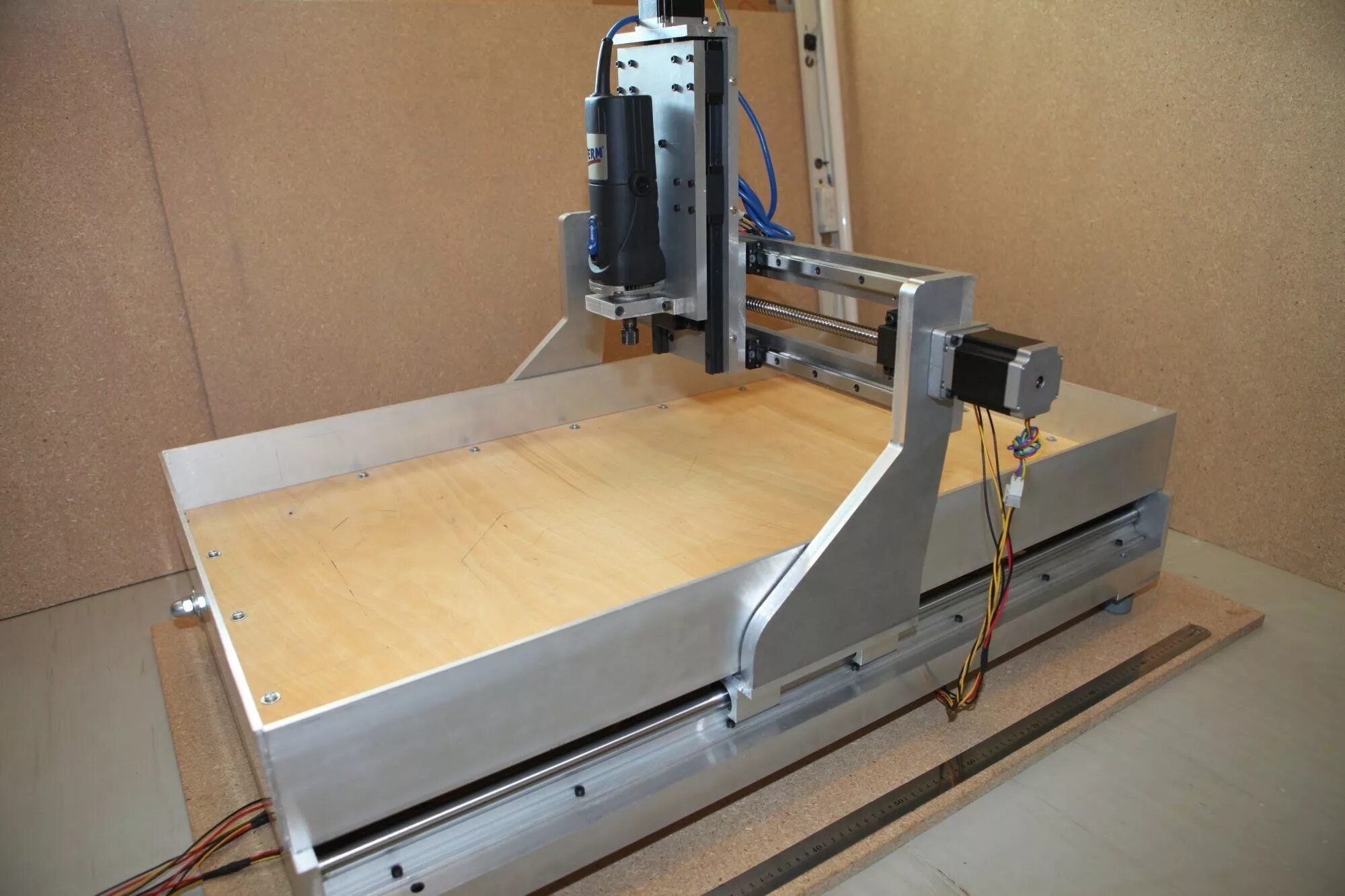 Новый чпу станок. CNC фрезерный станок. Фрезерный станок ЧПУ ОП Vesta 300. CNC-6090al фрезерный ЧПУ станок. Станок фрезерный с ЧПУ "CNC Wegstr".