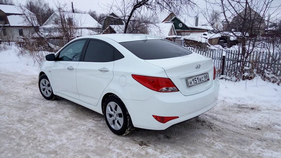 Авито машина солярис. Hyundai Solaris 1.6 at, 2014, 250 641 км. Хендай Солярис с пробегом Дагестане. Хёндай Солярис бу купить.