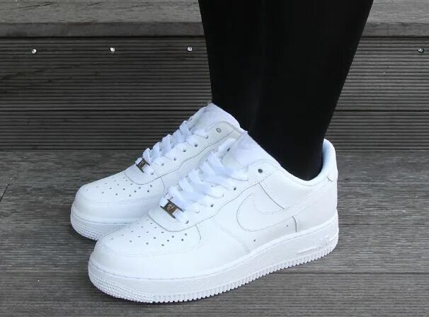 Подошва nike air force. Nike Air Force 1 с черной галочкой. Кроссовки Nike Air Force cw2288. Кроссы найк АИР Форс. Найк АИР Форс на высокой подошве.