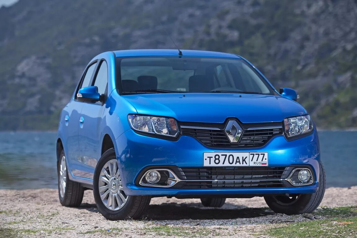 Как выглядит renault. Рено Логан 2. Рено Логан 2 2015. Рено Логан 2014-2015. Рено Логан 2015.