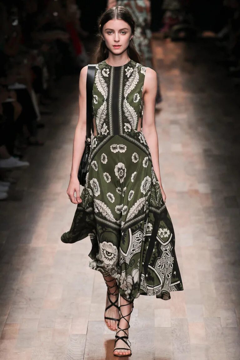 Collection 2015. Коллекция Валентино 2015. Valentino 2023 коллекция.