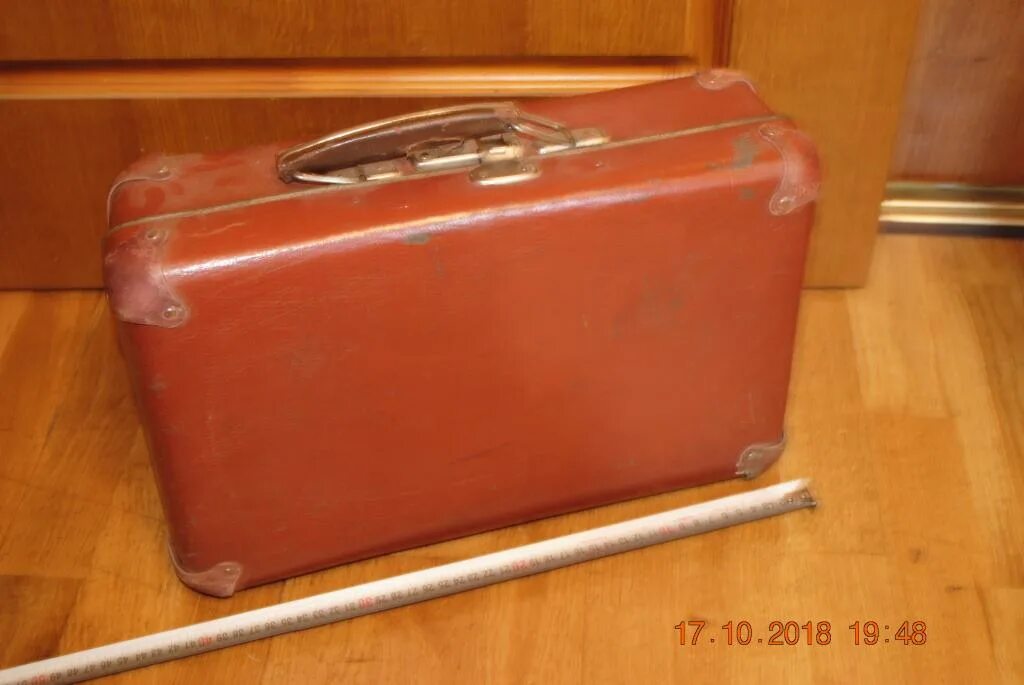 Купить старый чемодан. Чемодан Wolfrealm 417-816-299. Старый чемодан. Старый кожаный чемодан. Старый Советский чемодан.