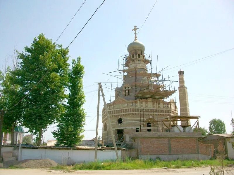 Погода в курган тюбе таджикистан на 10. Храм в Курган Тюбе. Церковь в Курган Тюбе Таджикистан. Католическая Церковь Курган Тюбе. Фото Церковь в город Курган-Тюбе.